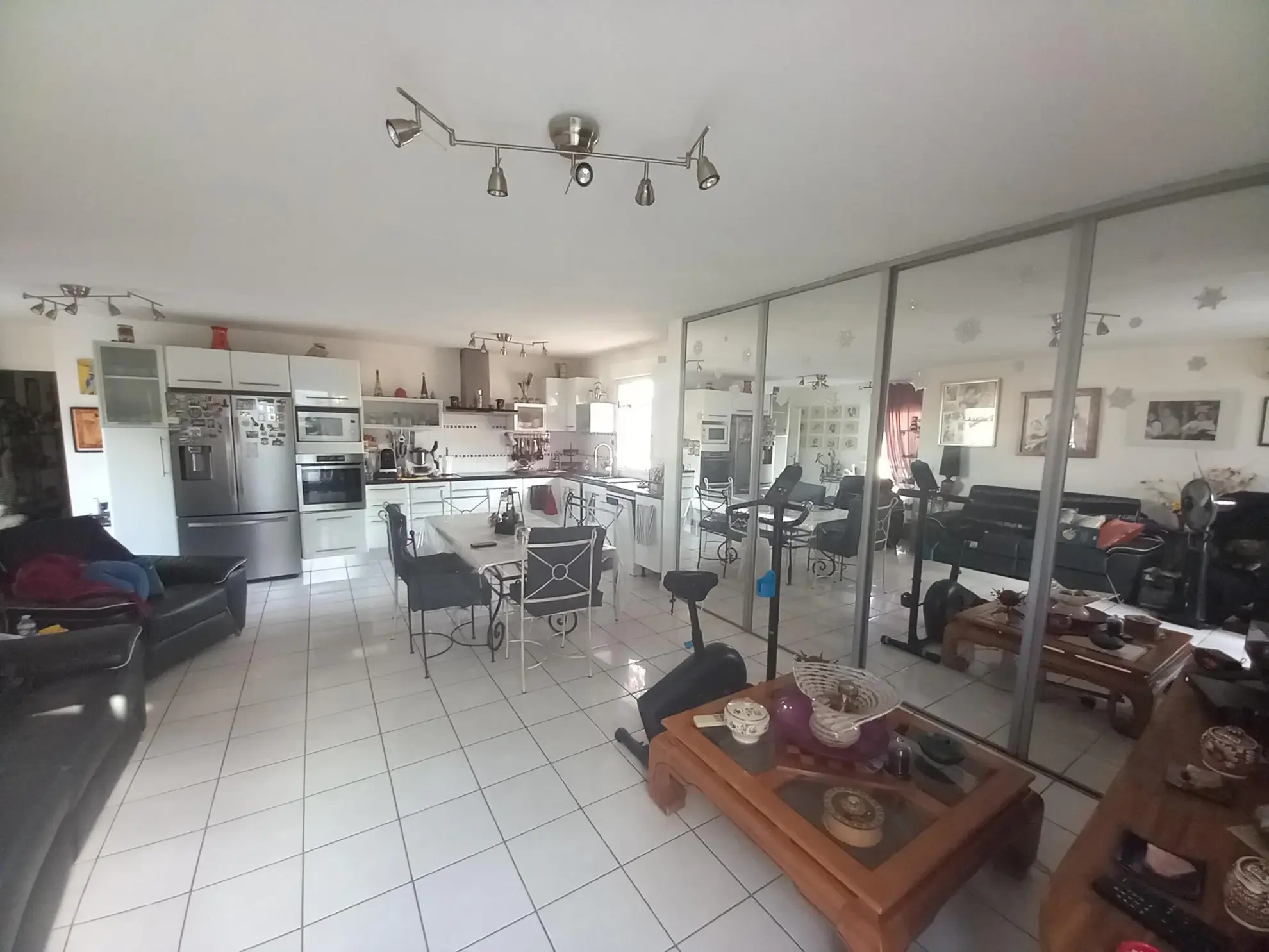 Appartement P4 à Lunel avec terrasse et parking privé 