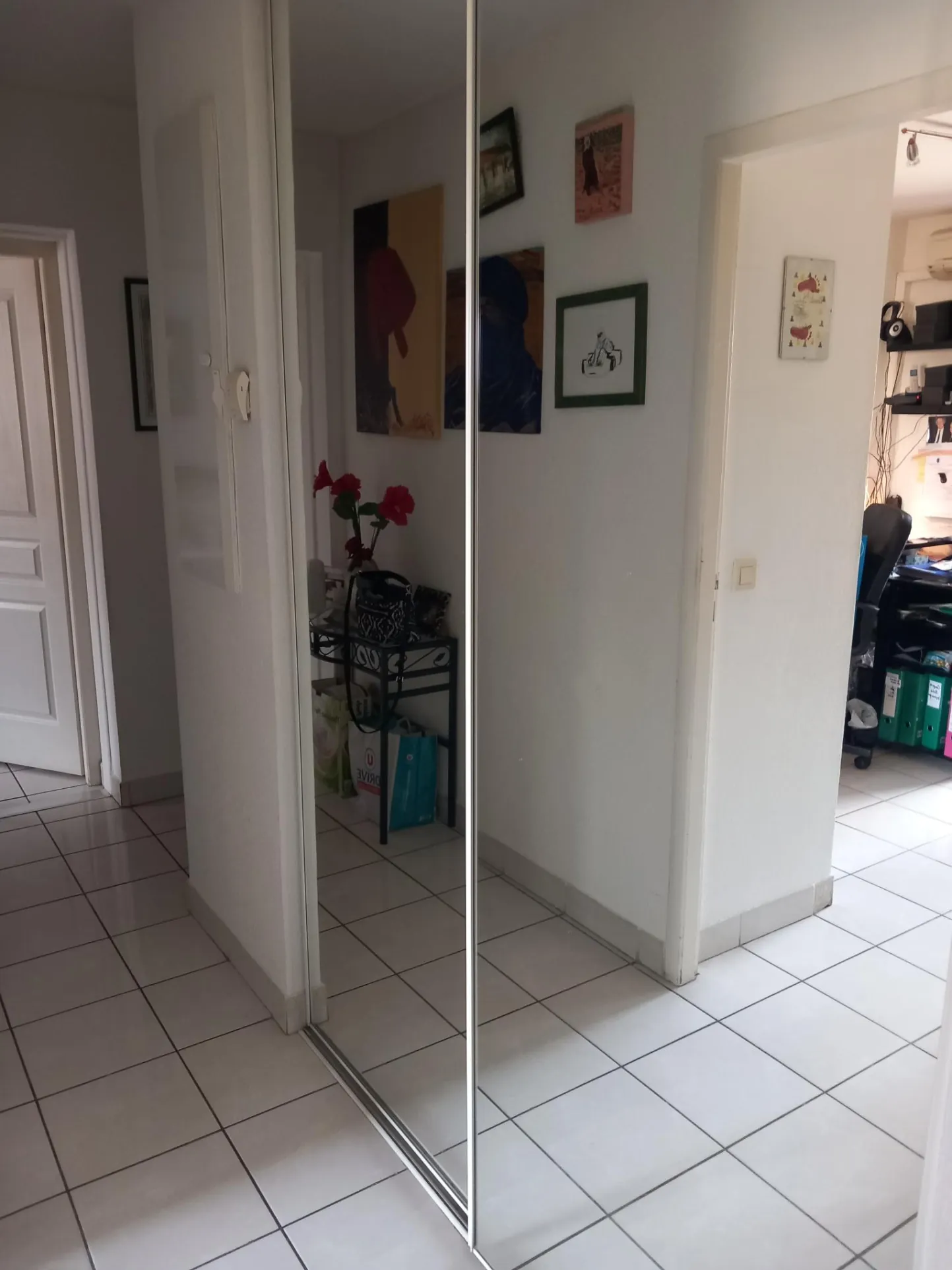 Appartement P4 à Lunel avec terrasse et parking privé 