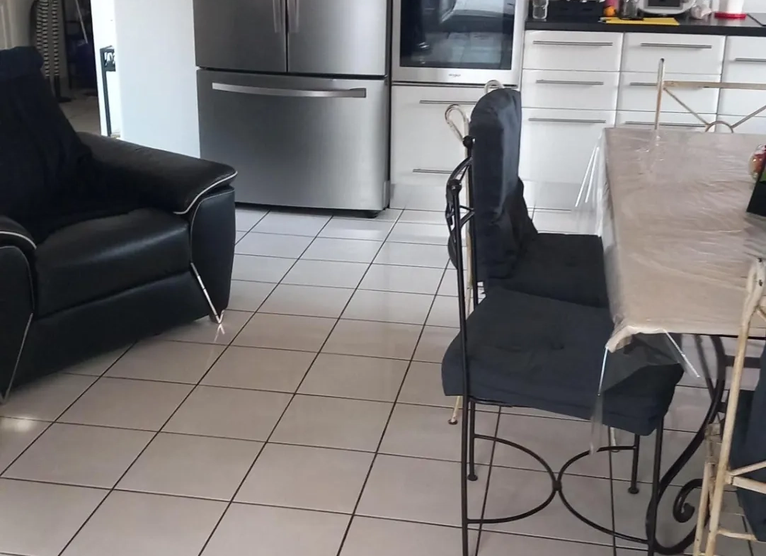 Appartement P4 à Lunel avec terrasse et parking privé 