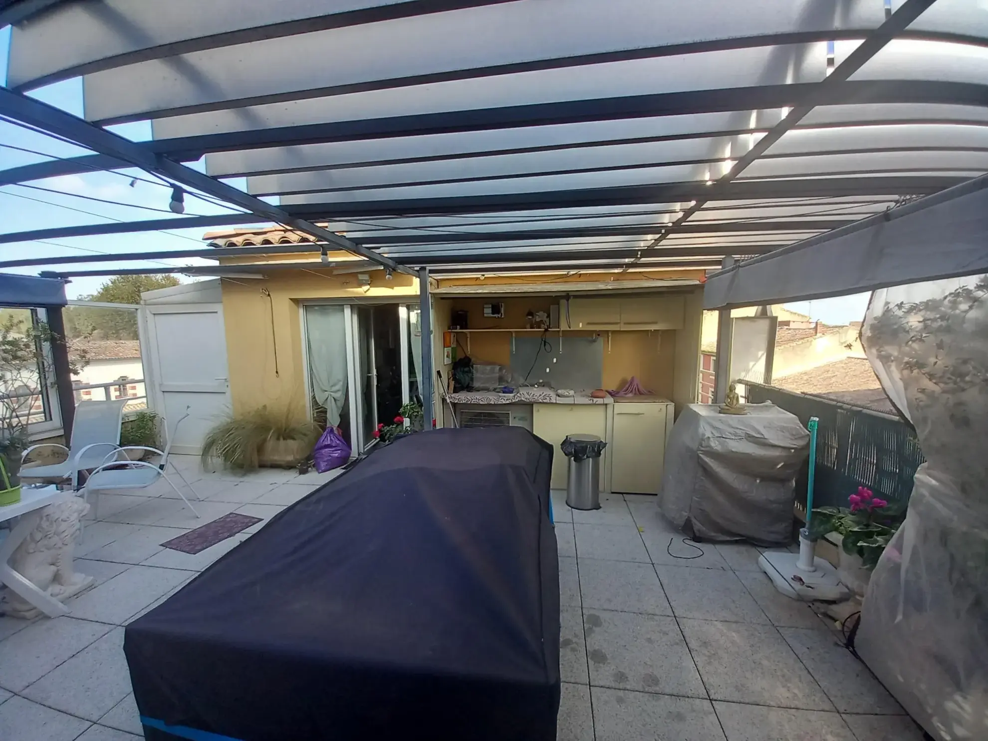 Appartement P4 à Lunel avec terrasse et parking privé 