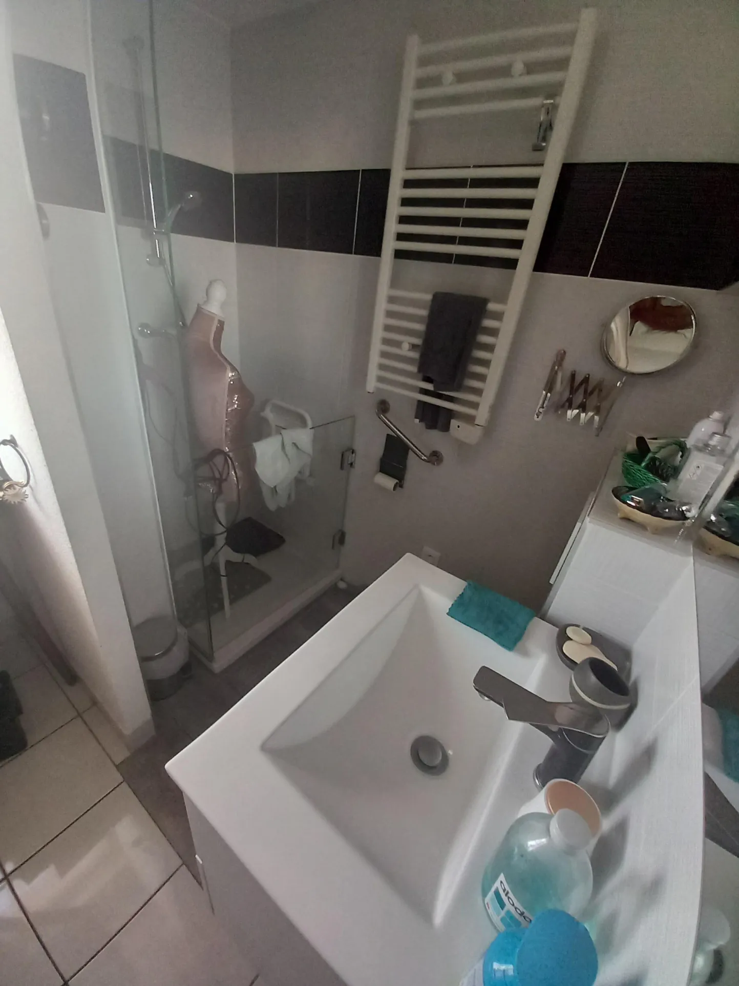 Appartement P4 à Lunel avec terrasse et parking privé 