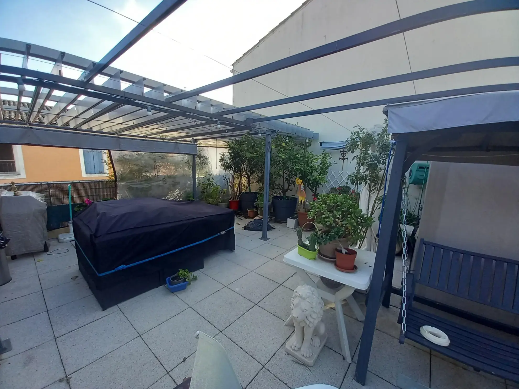 Appartement P4 à Lunel avec terrasse et parking privé 