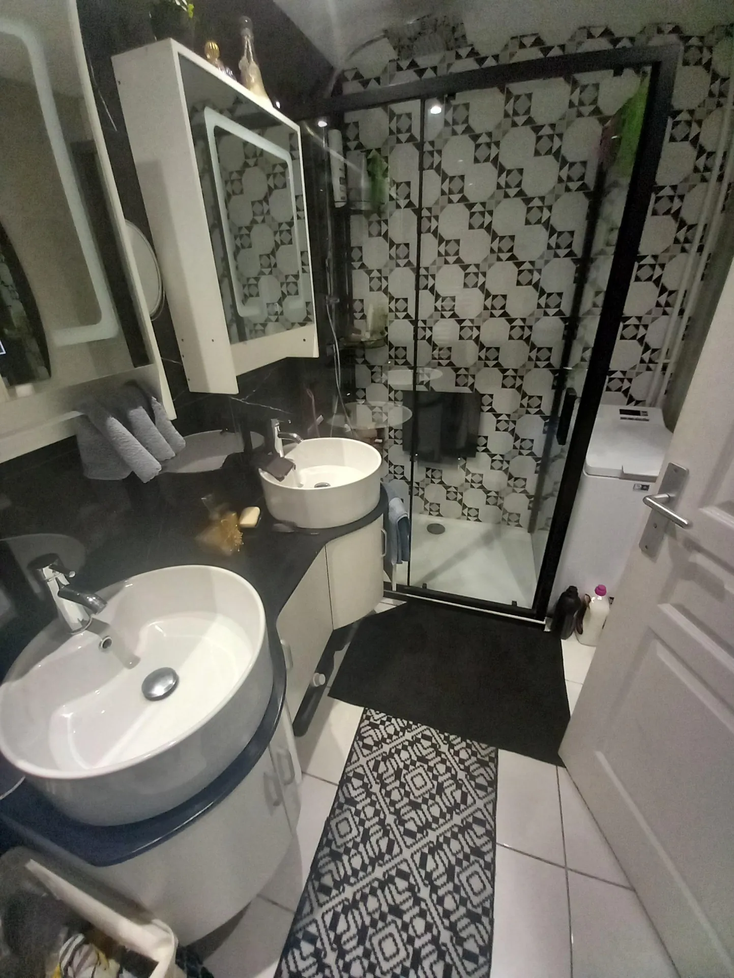 Appartement P4 à Lunel avec terrasse et parking privé 