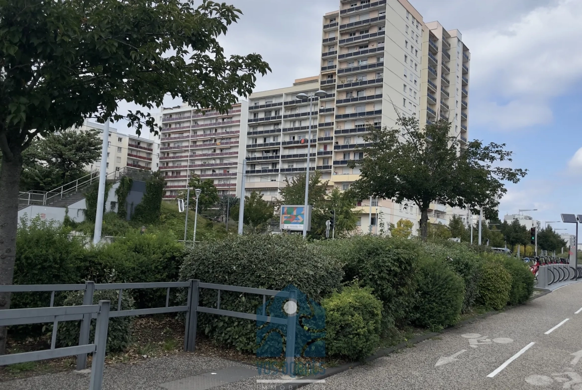 Bel appartement T4 avec balcony à Clermont Nord, prêt à emménager 