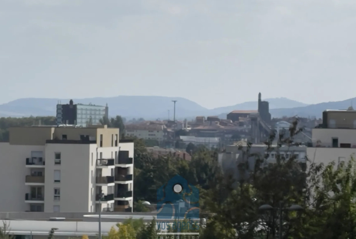 Bel appartement T4 avec balcony à Clermont Nord, prêt à emménager 