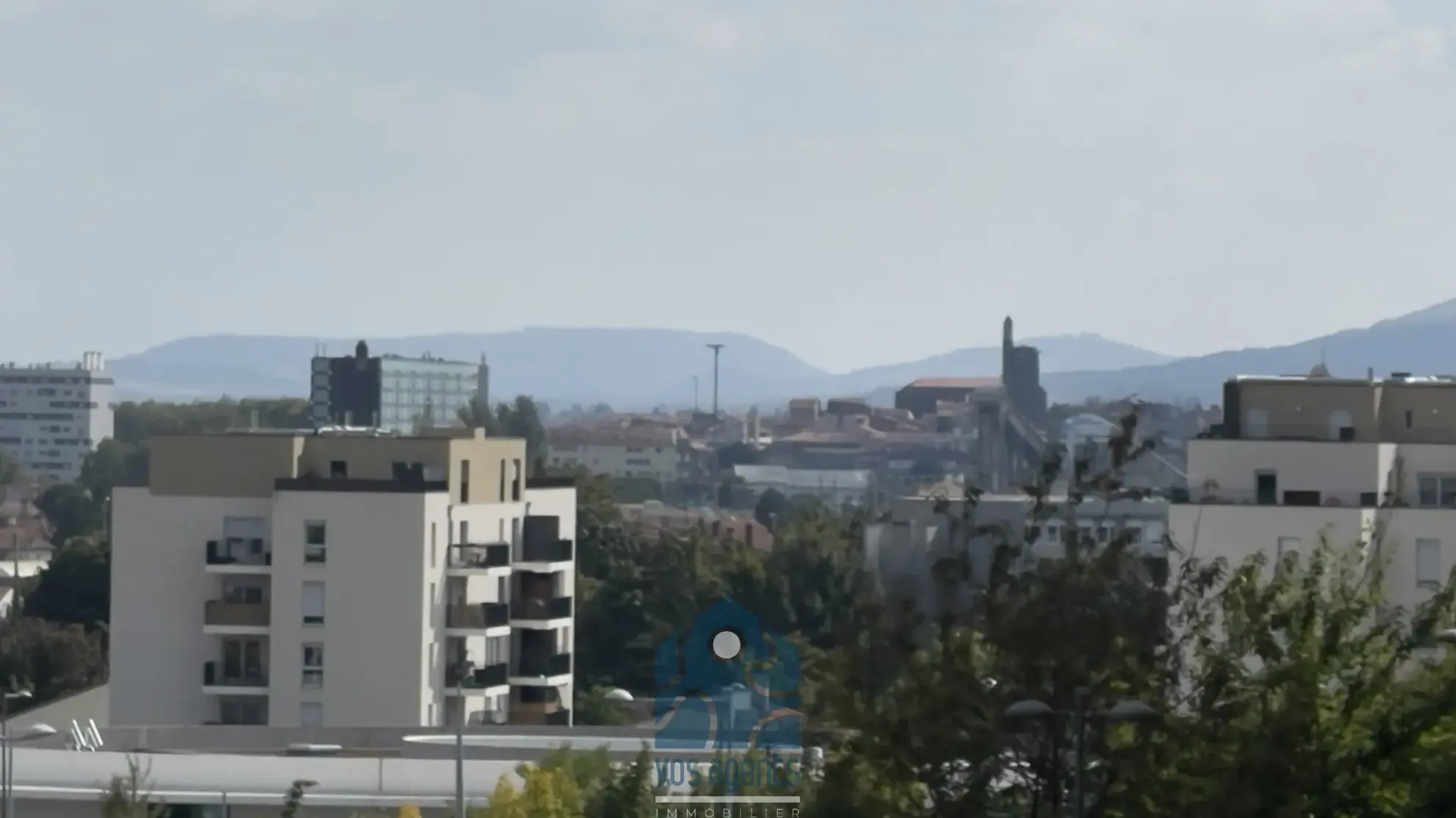 Bel appartement T4 avec balcony à Clermont Nord, prêt à emménager 