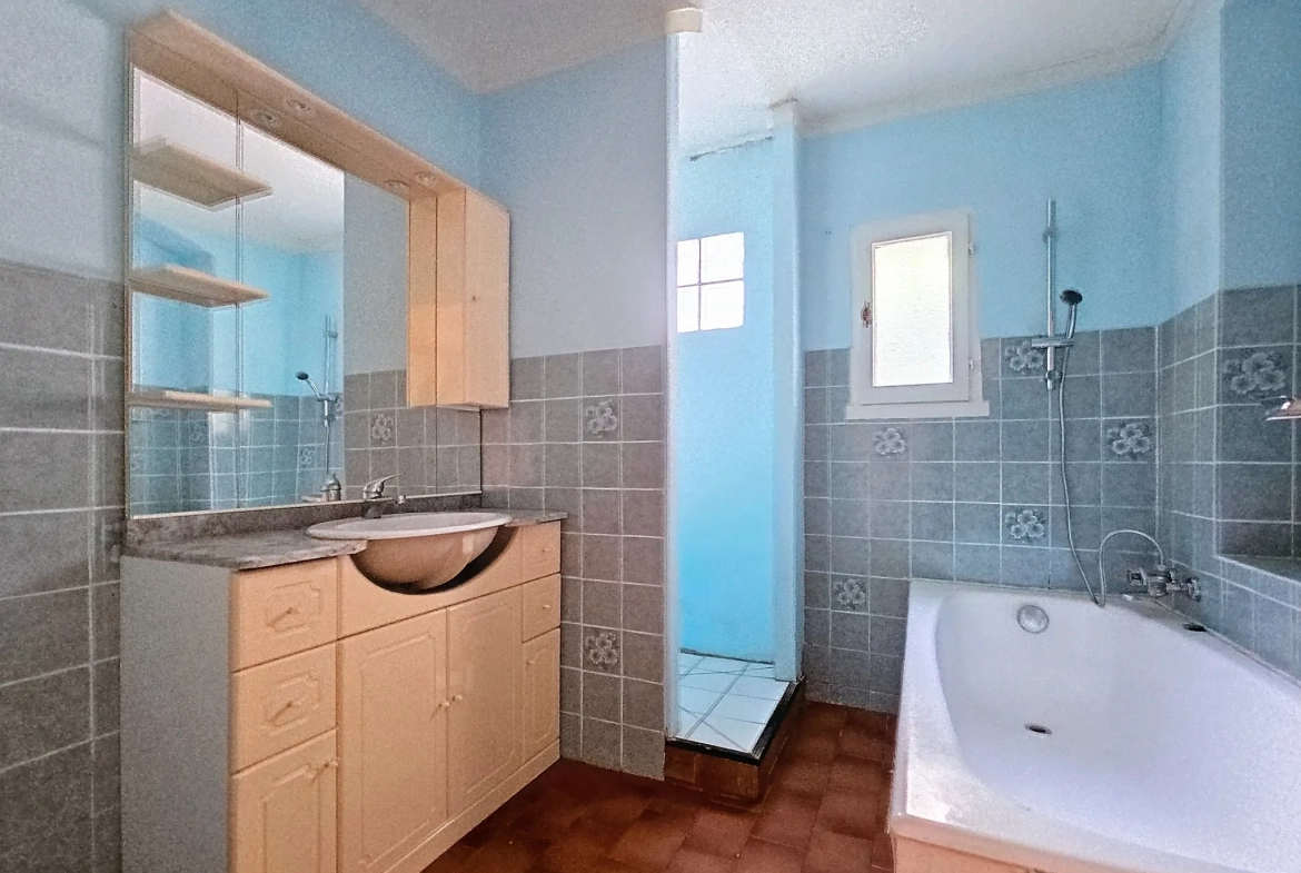 Maison à rénover entre Saint-Juéry et Ambialet, 100 m² sur 964 m² de terrain 