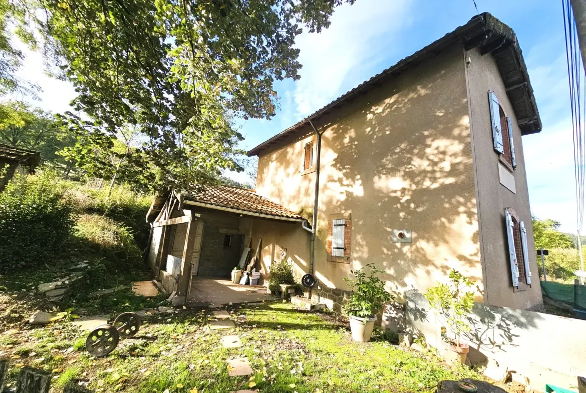 Maison à rénover entre Saint-Juéry et Ambialet, 100 m² sur 964 m² de terrain 
