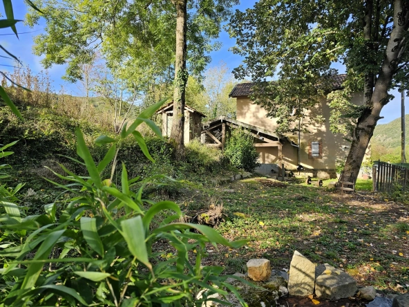 Maison à rénover entre Saint-Juéry et Ambialet, 100 m² sur 964 m² de terrain 