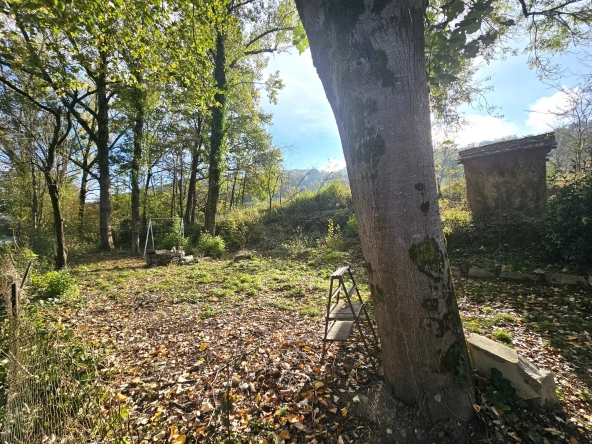 Maison à rénover entre Saint-Juéry et Ambialet, 100 m² sur 964 m² de terrain 