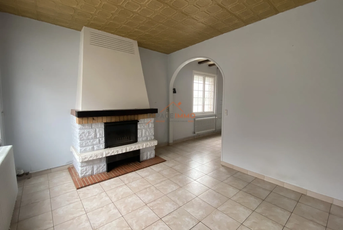 Maison semi-individuelle de 95 m² avec garage et jardin à Trith Saint Léger 