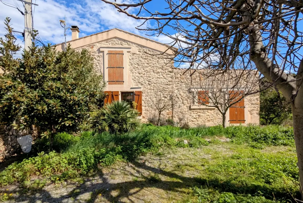 Maison authentique à Aigues Vives avec garage, jardin et terrasse exposée plein sud 