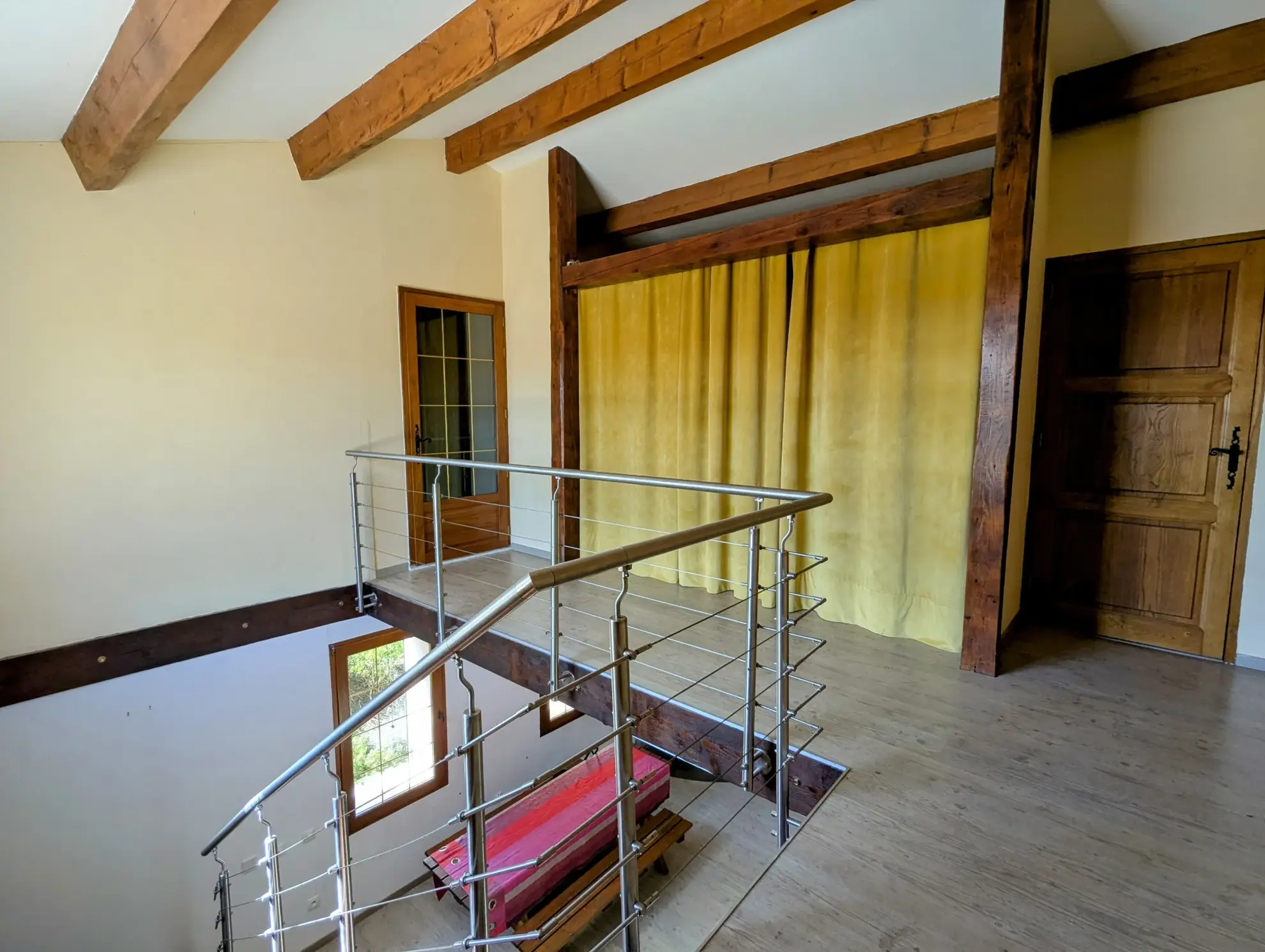 Maison authentique à Aigues Vives avec garage, jardin et terrasse exposée plein sud 
