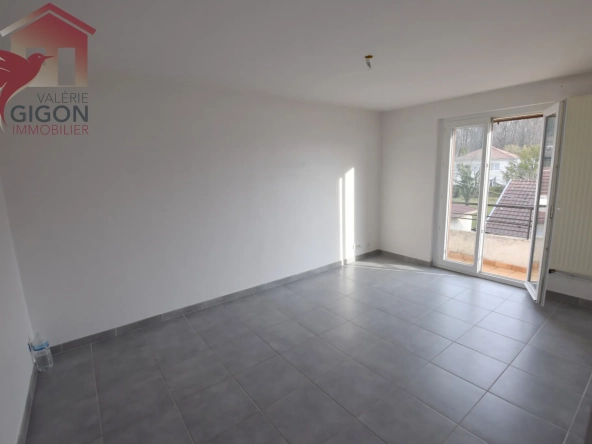 Bel appartement F3 rénové avec balcon à Courcelles-les-Montbéliard
