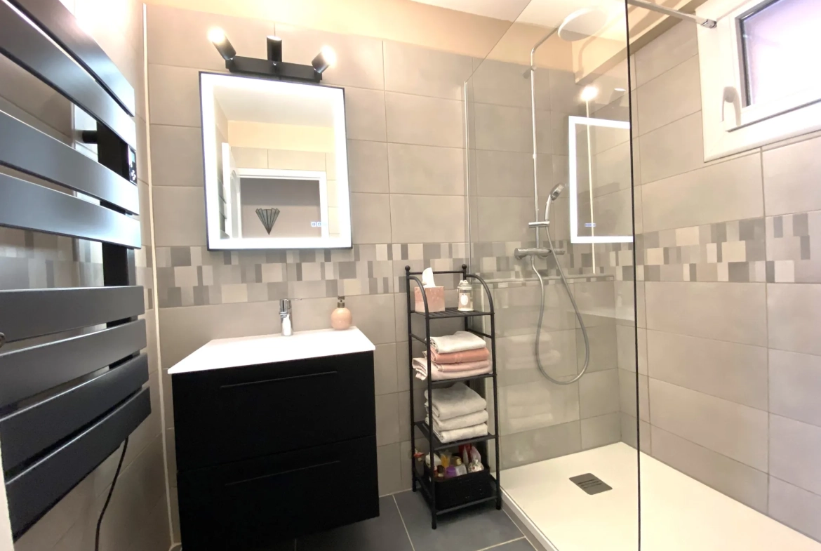 Bel appartement de 62m² avec balcon et parking à La Londe-les-Maures 
