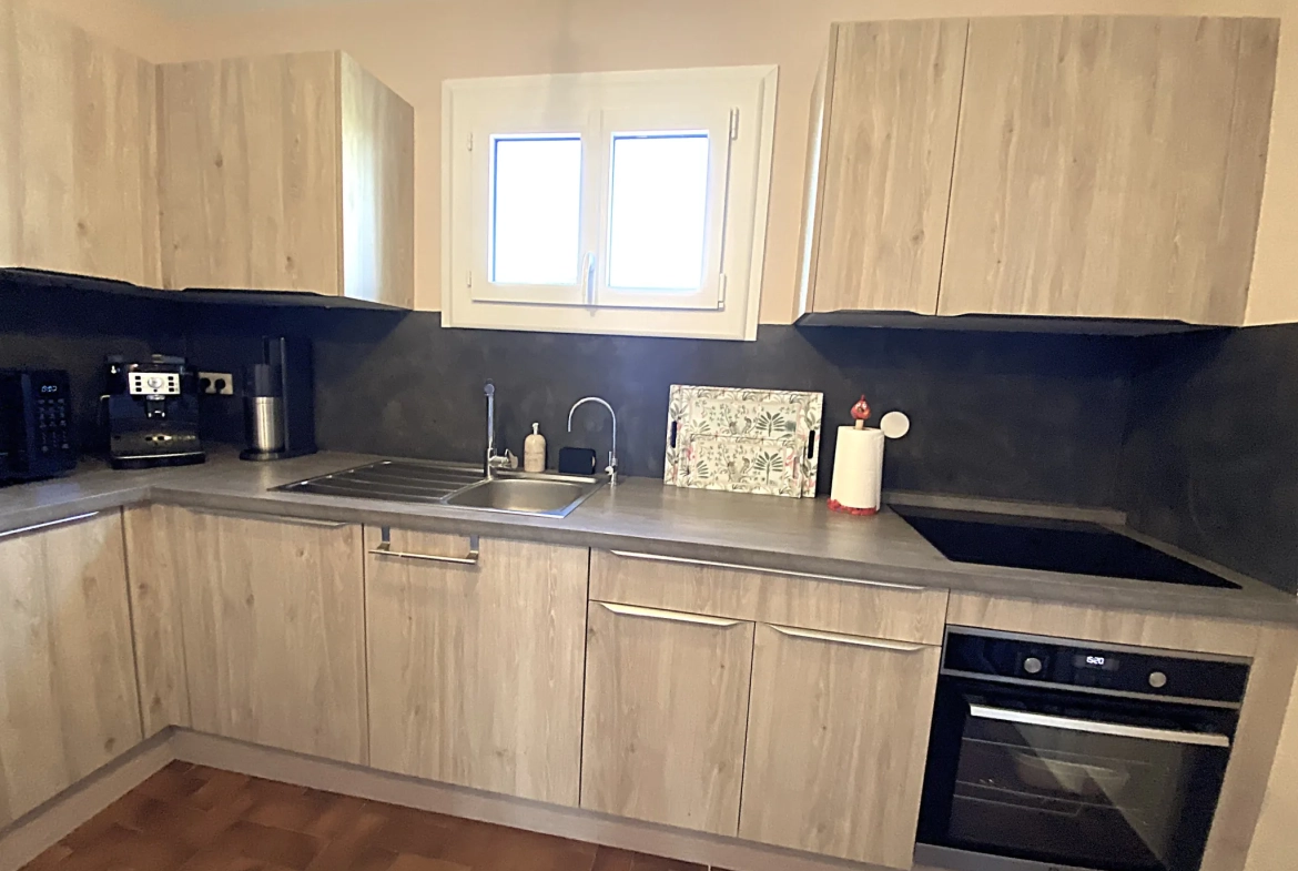 Bel appartement de 62m² avec balcon et parking à La Londe-les-Maures 