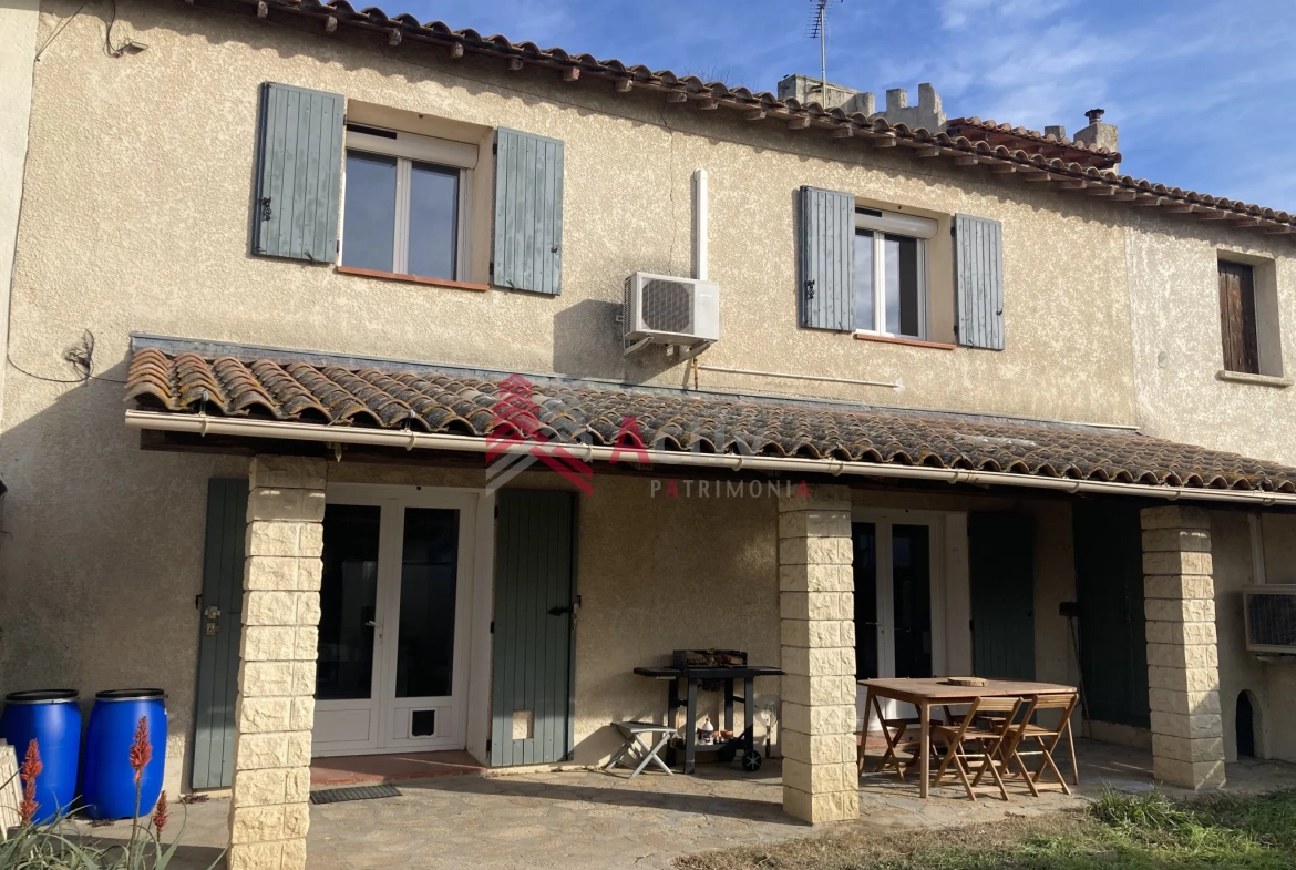Villa T4 à vendre à Arles avec terrasse, jardin et parking 