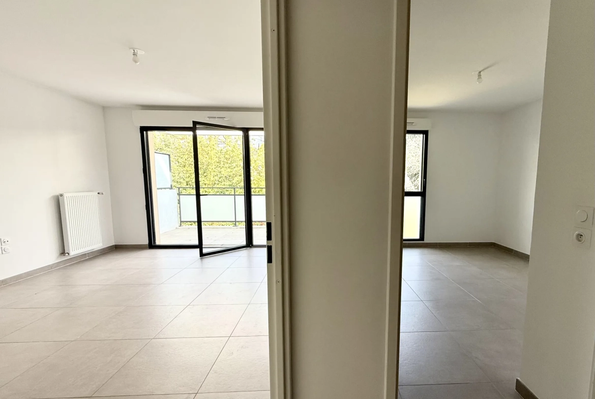 Appartement 2 pièces avec terrasse et parking à Toulon Coudon 