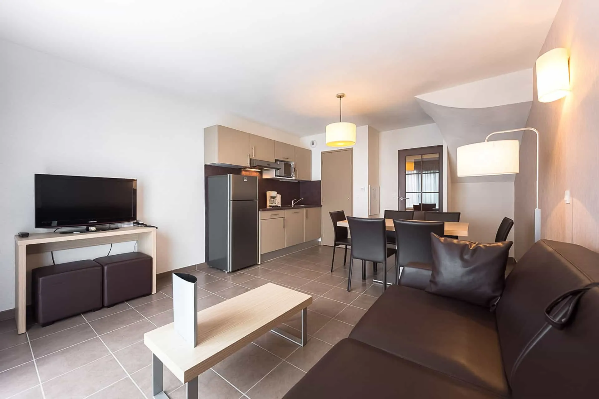 Investissement en bail commercial à Pont-Aven - Appartement de 26 m² avec terrasse et parking 