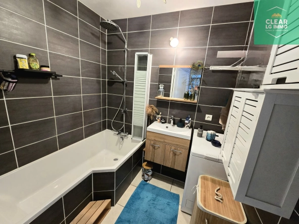 Appartement T2 de 48m² à Metz Sablon avec parking privé et cuisine équipée 