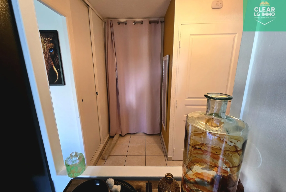 Appartement T2 de 48m² à Metz Sablon avec parking privé et cuisine équipée 