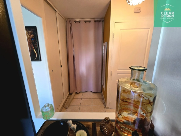 Appartement T2 de 48m² à Metz Sablon avec parking privé et cuisine équipée 