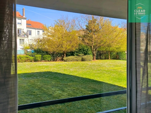 Appartement T2 de 48m² à Metz Sablon avec parking privé et cuisine équipée 