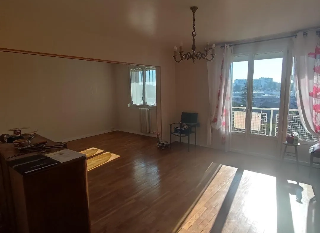 Appartement T4 lumineux de 73,56 m² à Saint André les Vergers avec cave et balcon 