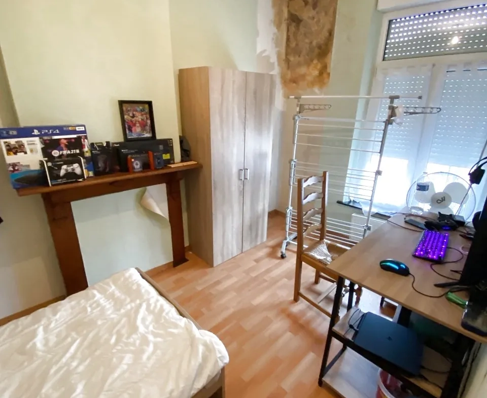 Maison en briques de 100 m² avec 4 chambres à Jeumont 