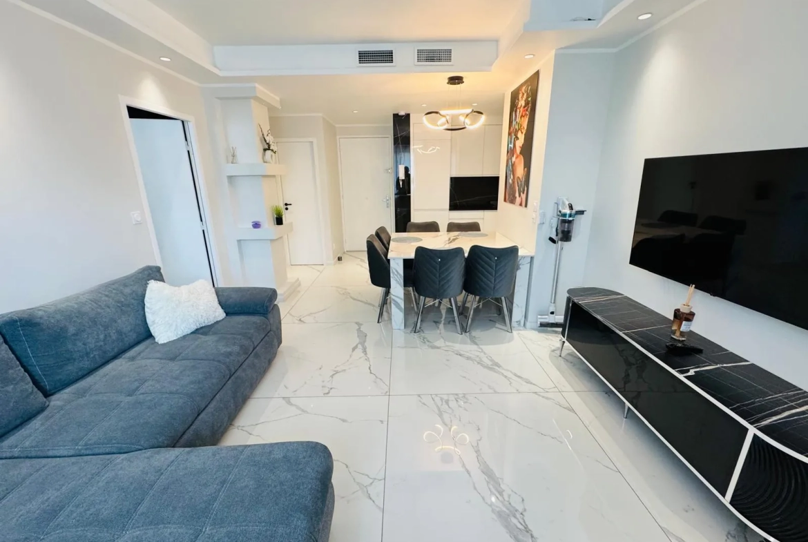 À vendre à Grenoble : Magnifique appartement T3 rénové de 67 m² proche centre-ville 