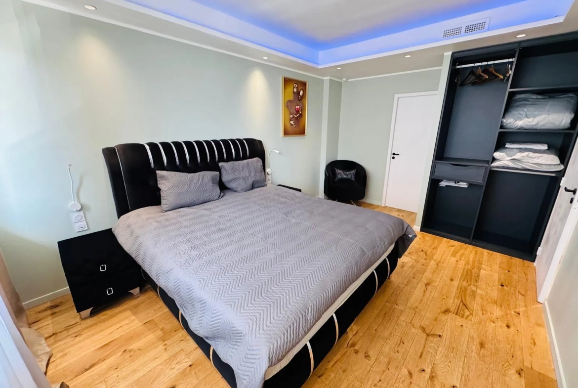 À vendre à Grenoble : Magnifique appartement T3 rénové de 67 m² proche centre-ville 