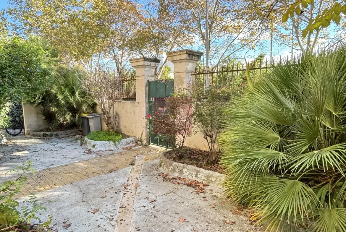 Appartement 4 pièces à vendre à Montpellier Beaux-Arts avec jardin et parking 