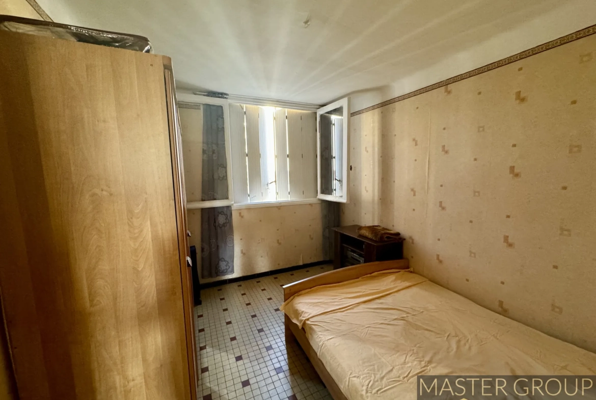Appartement F4 à vendre à Ajaccio avec terrasse et parking – Opportunité d’investissement 