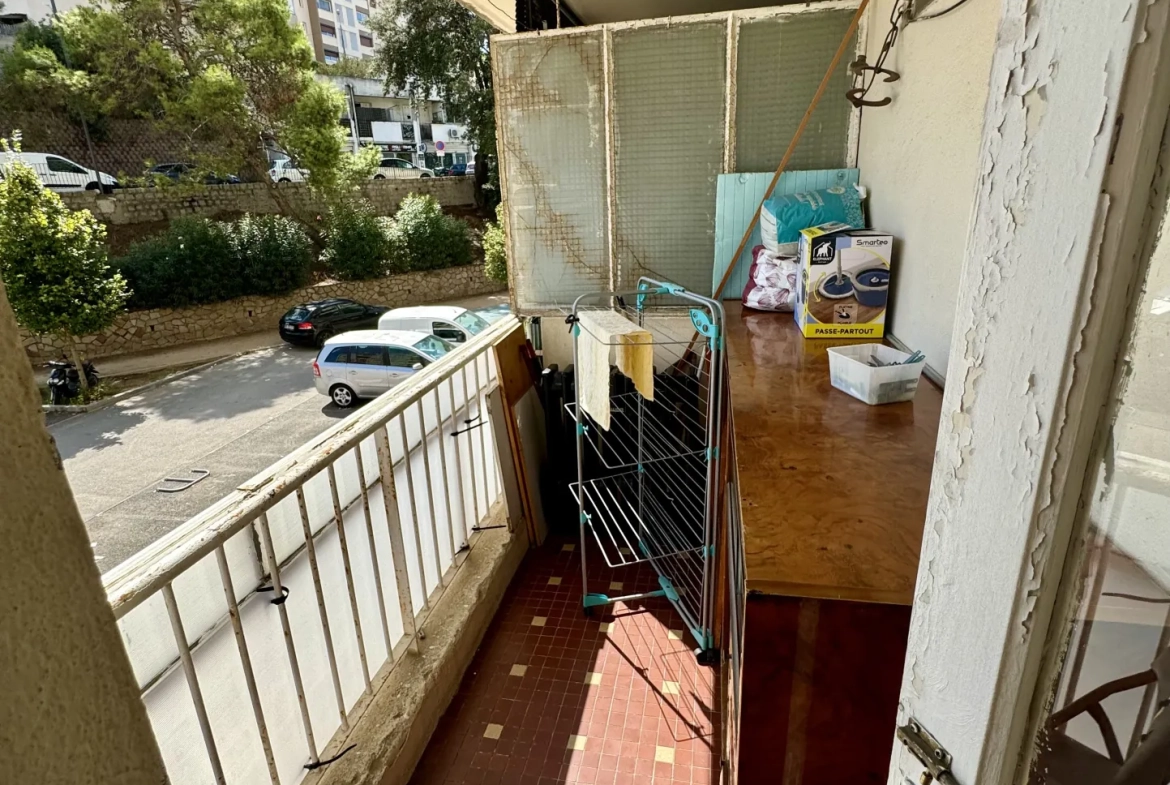 Appartement F4 à vendre à Ajaccio avec terrasse et parking – Opportunité d’investissement 
