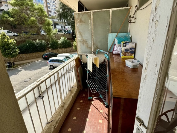Appartement F4 à vendre à Ajaccio avec terrasse et parking – Opportunité d’investissement