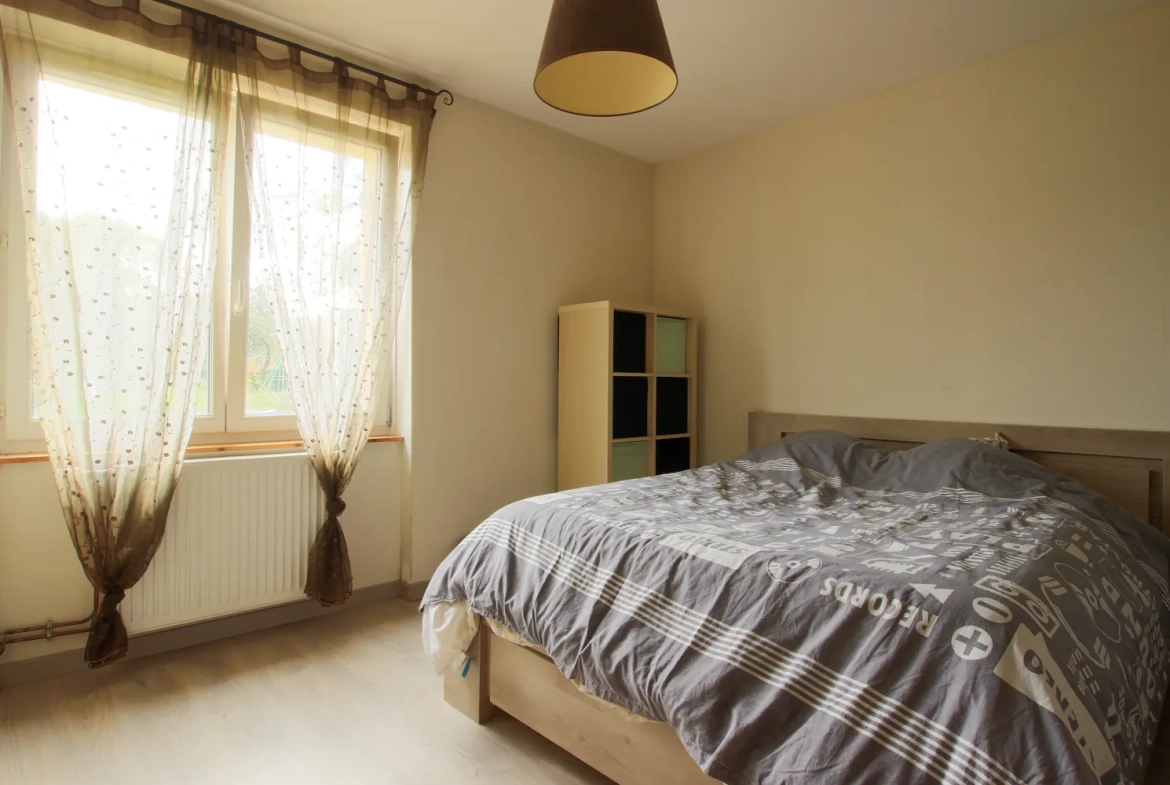 Belle maison à vendre à Lemoncourt avec grand terrain et potentiel 