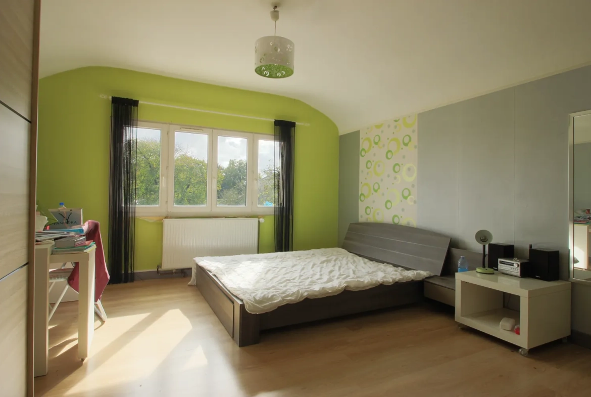 Belle maison à vendre à Lemoncourt avec grand terrain et potentiel 