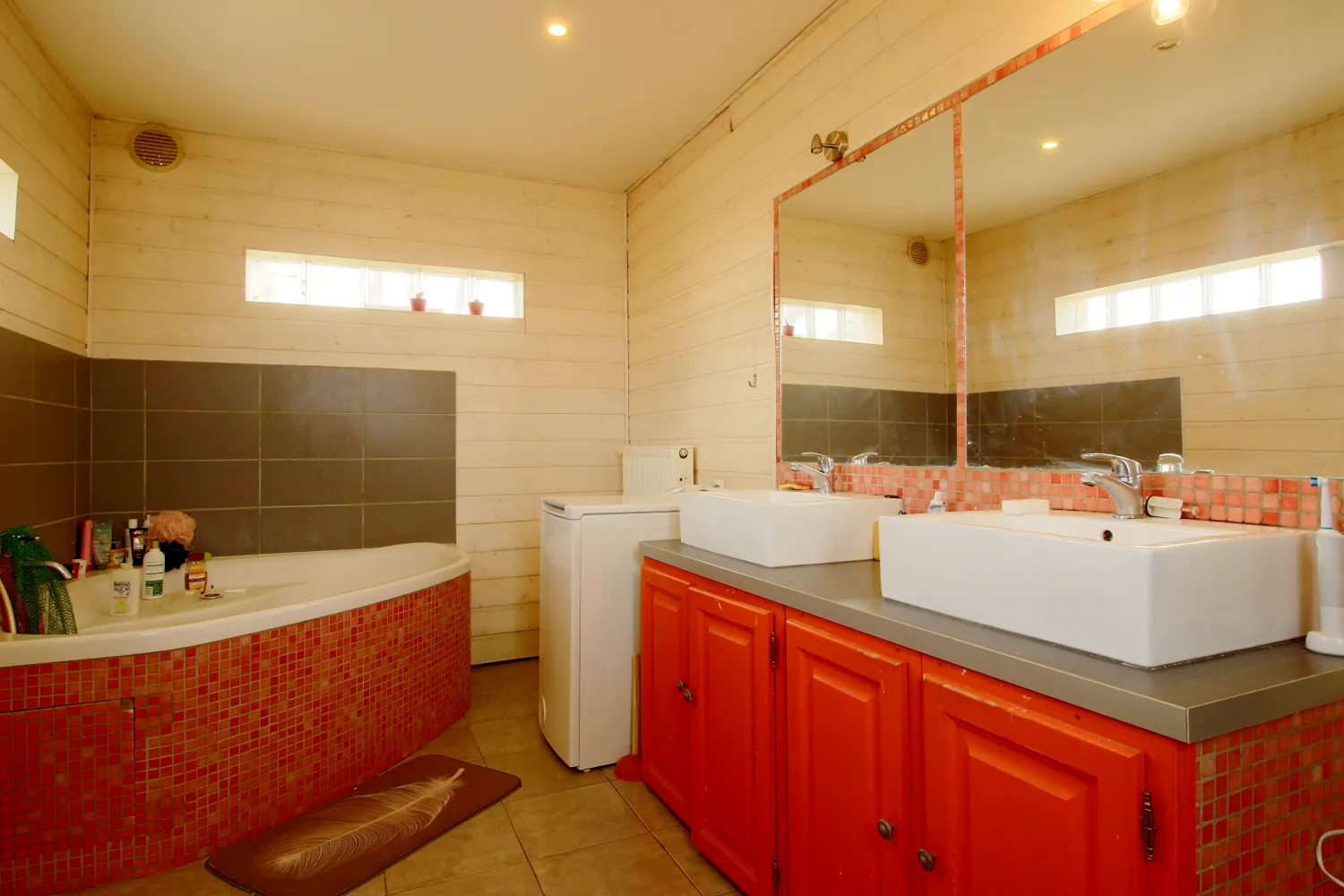 Belle maison à vendre à Lemoncourt avec grand terrain et potentiel 