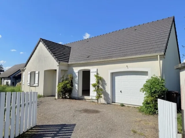 À vendre maison de 115m² avec 3 chambres et jardin à Vierzon dans le quartier Bois Marteau 