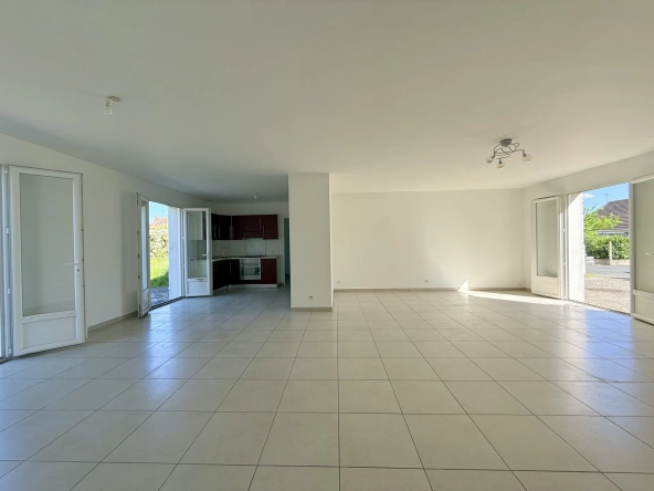 À vendre maison de 115m² avec 3 chambres et jardin à Vierzon dans le quartier Bois Marteau 