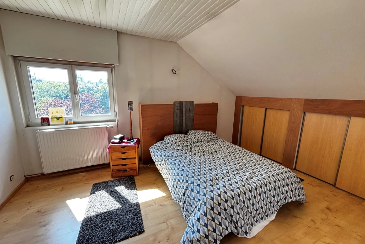 Maison à Exincourt de 112m² avec jardin et sous-sol à rénover 
