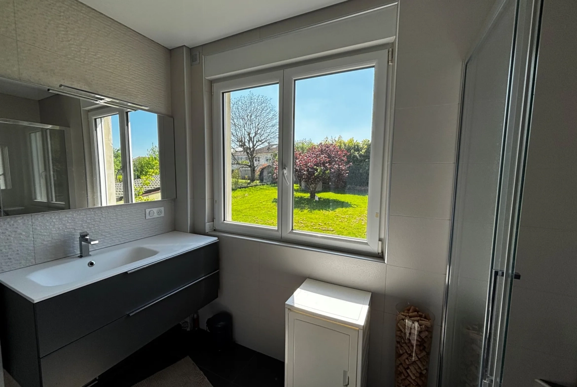 Maison à Exincourt de 112m² avec jardin et sous-sol à rénover 