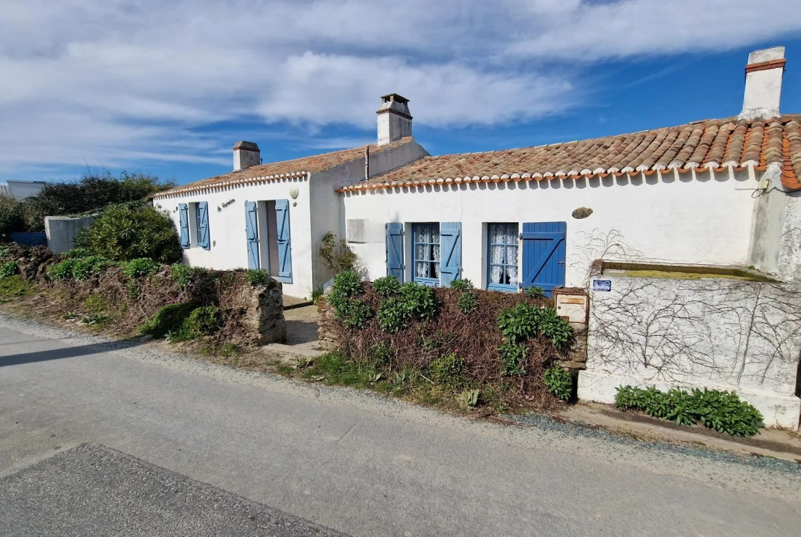 Longère vendéenne à Bouin près de la mer avec jardin et potentiellement rénovée 