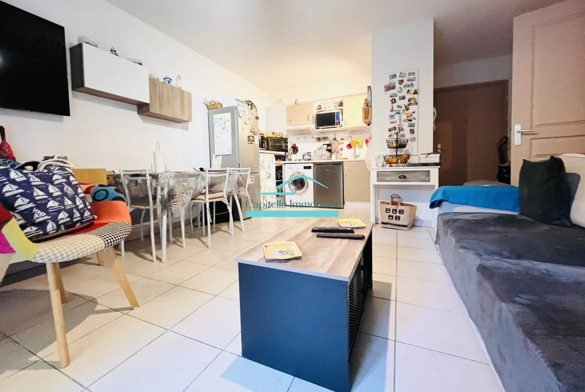 Appartement T2 loué de 40 m² à Sete avec balcon et parking 
