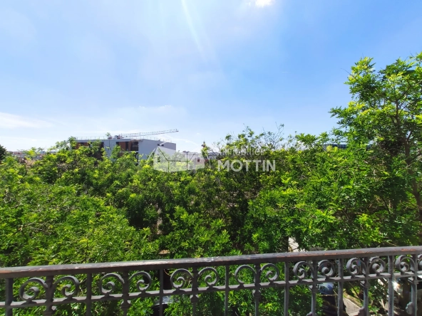 Appartement 3 pièces à Vitry-sur-Seine proche RER C avec balcon et cave 