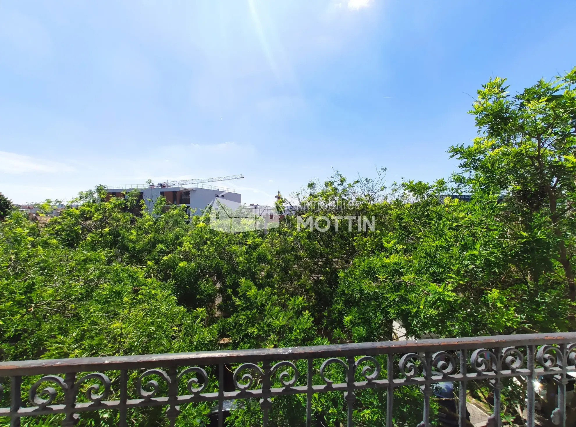 Appartement 3 pièces à Vitry-sur-Seine proche RER C avec balcon et cave 