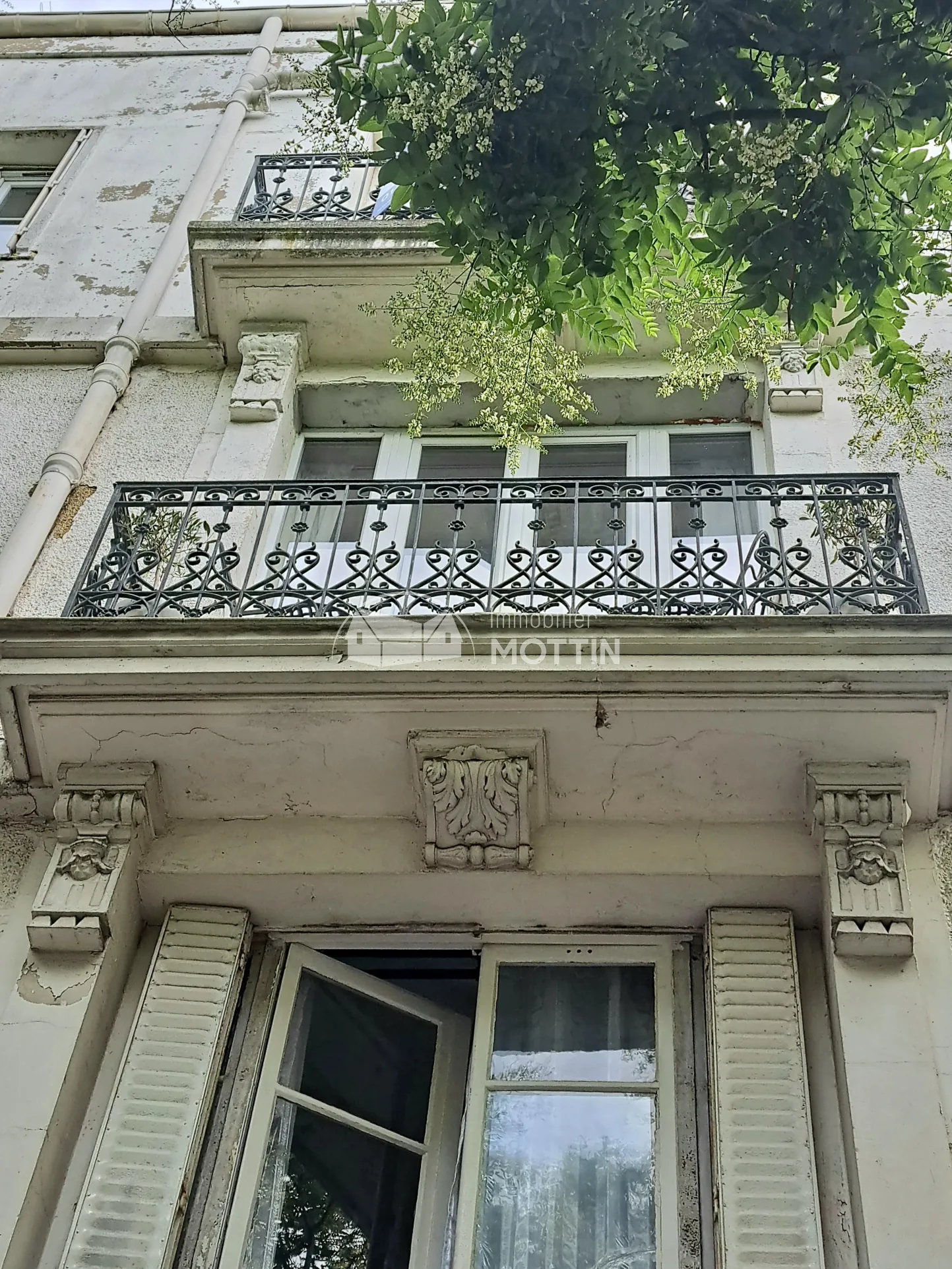 Appartement 3 pièces à Vitry-sur-Seine proche RER C avec balcon et cave 