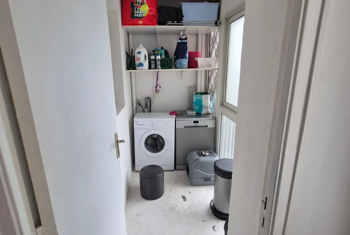 Appartement t5 lumineux avec balcon à Perpignan proximité université 