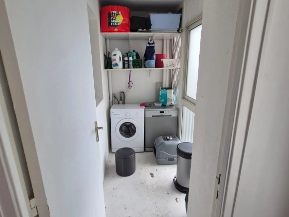 Appartement t5 lumineux avec balcon à Perpignan proximité université 