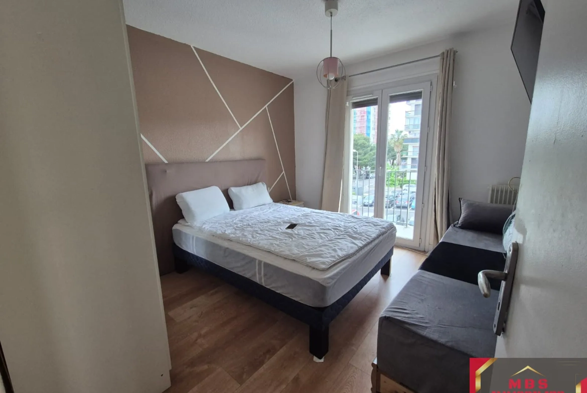 Appartement t5 lumineux avec balcon à Perpignan proximité université 